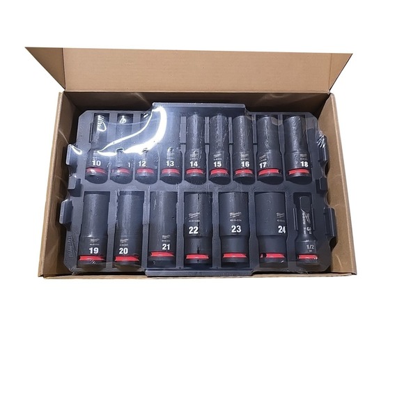 Milwaukee 49-66-6818 16 PC Metric 1/2" Drive Impact Sockets Deep Well Set - Picture 1 of 2